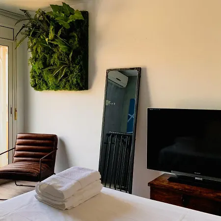 Apartment Incredible 2br Penthouse With Urban Rooftop Garden *